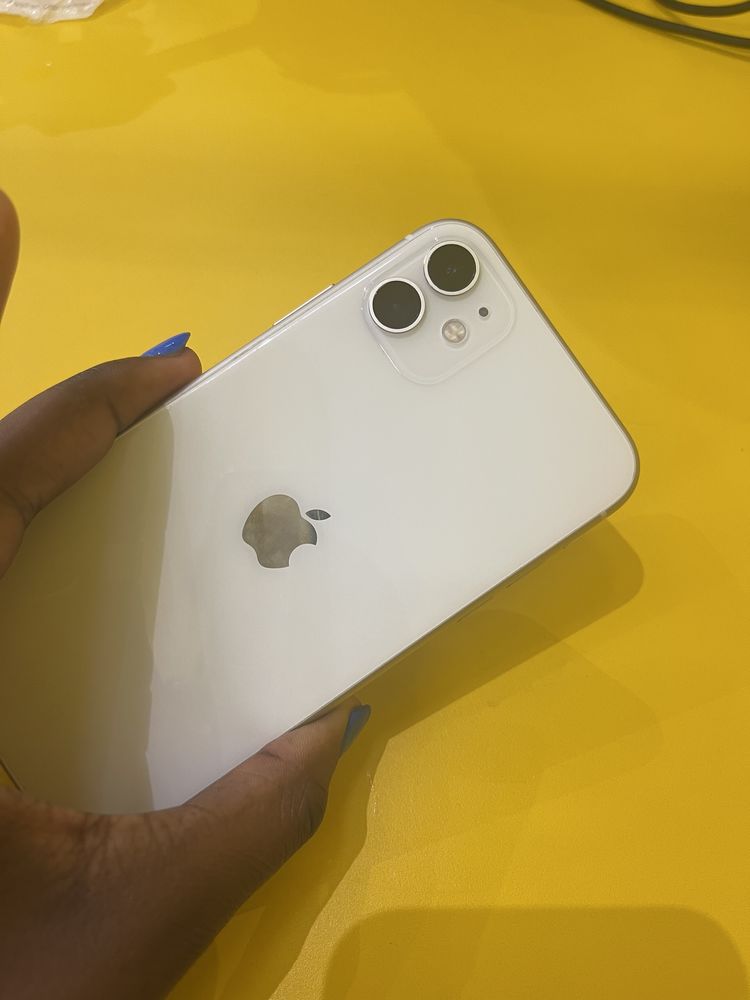 iPhone 11 128go neuf blanc 400 Tourcoing (59)