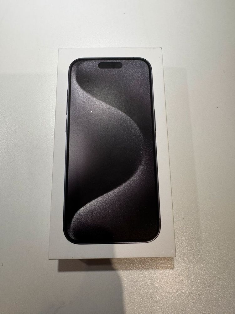 iPhone 15pro max scell� 740 Angers (49)