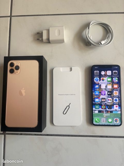 IPHONE 11 PRO MAX 64Go 240 Marseille 6 (13)