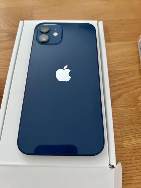 Iphone 12 256 go acheté à Apple le 10 juillet 2021 - Facture 680 La Grande-Motte (34)