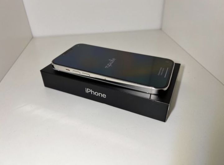 En , un iPhone 13 pro Mac avec 256 Go de stockage. 900 Fresne-le-Plan (76)