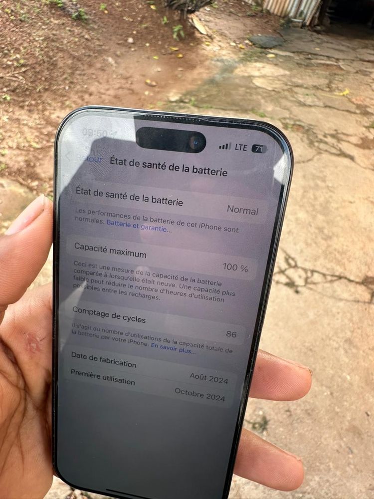 iPhone 16 pro 128 GO 800� message en pv 0694141979 800 Guyane (97)