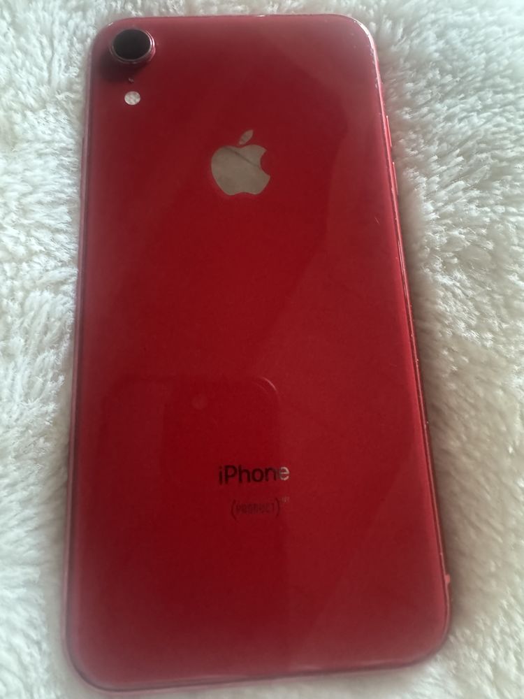 iPhone XR rouge 80 Ceyz�rieu (01)