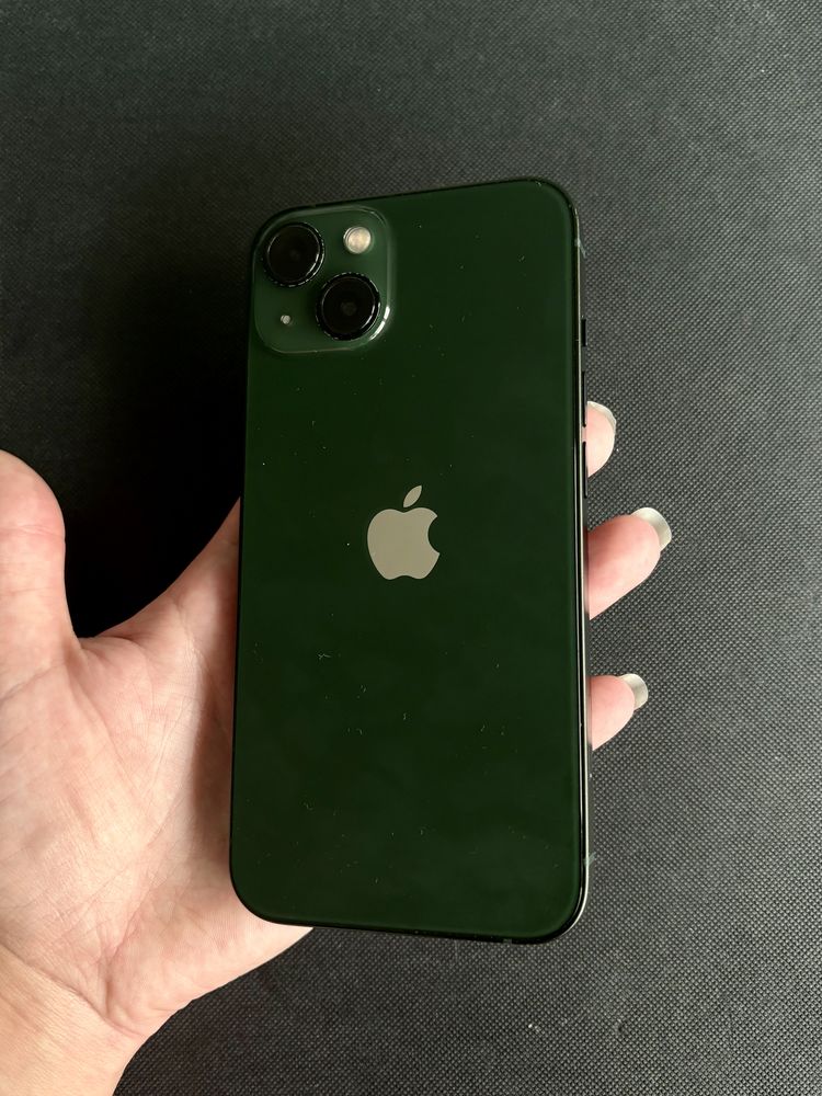 iPhone 13 Vert - 128 Go - Tr�s bon �tat - 83 % de capacit� b 350 Rennes (35)