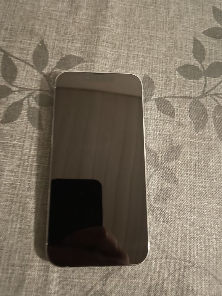 iPhone 14 pro 860 Miribel (01)