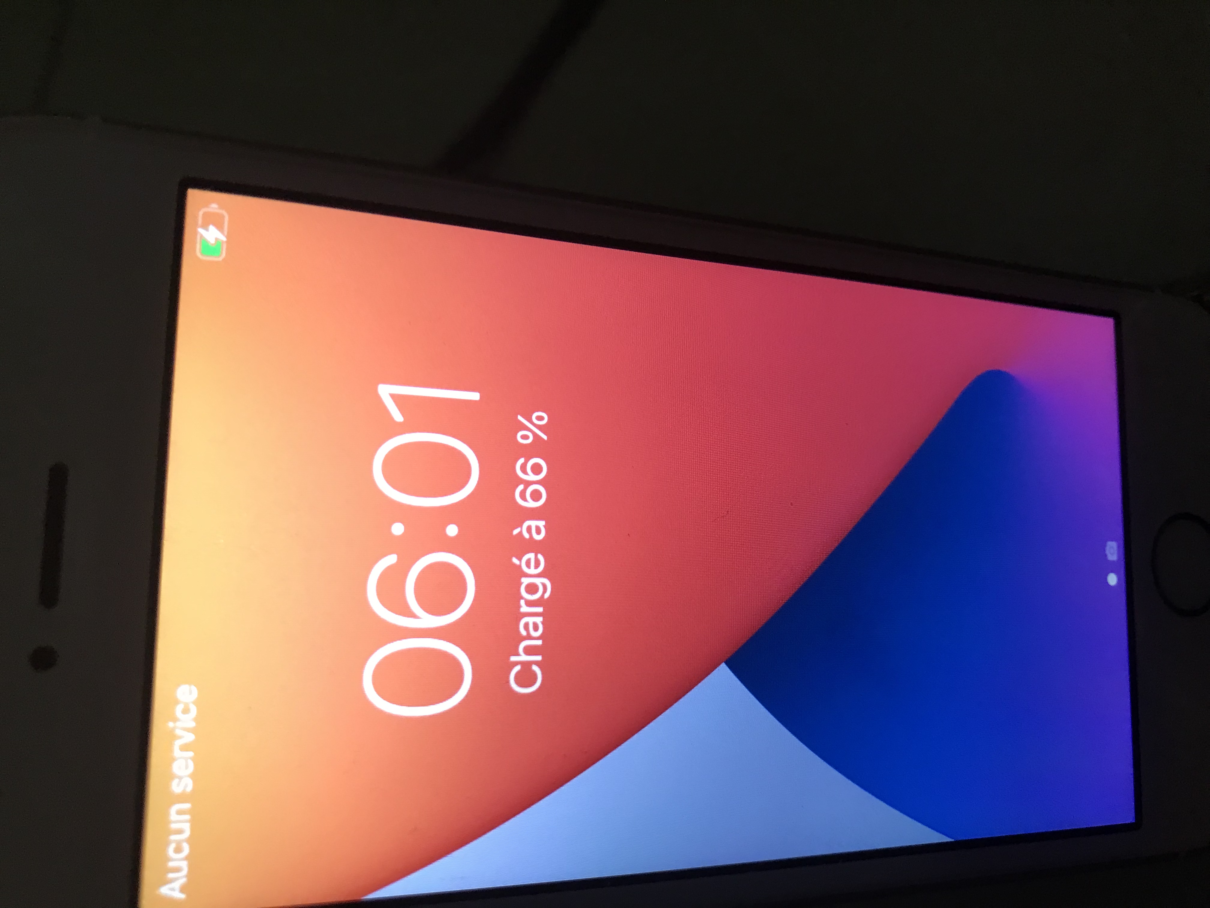 iPhone SE 250 Sainte-Rose (97)