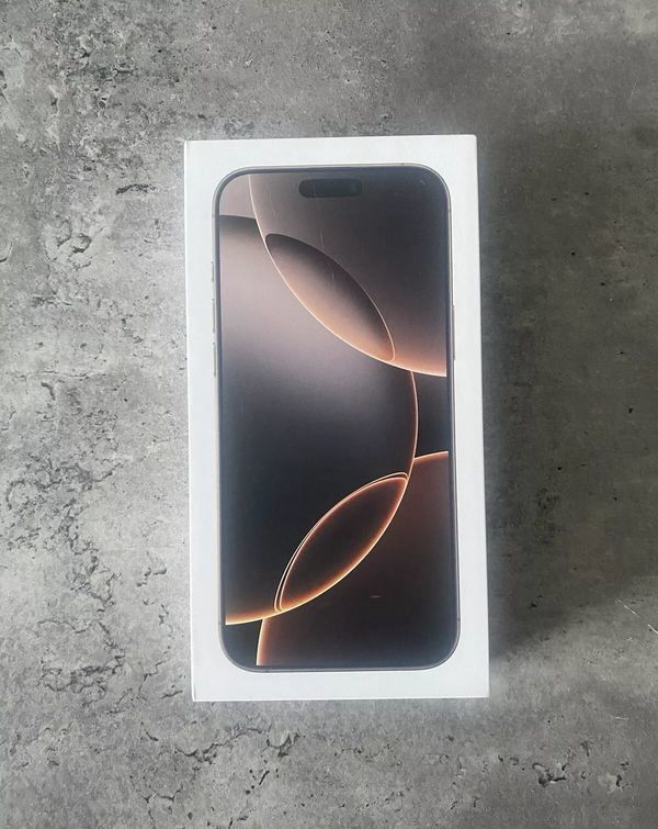 Iphone 16 pro max 800 La Ville-du-Bois (91)