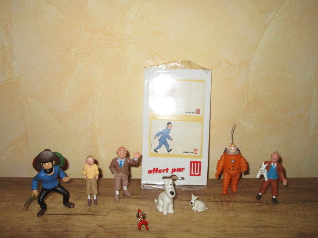 LOT irf58    FIGURINE TINTIN ET MILOU PUBLICITAIRE  LU   
35 Villepinte (93)