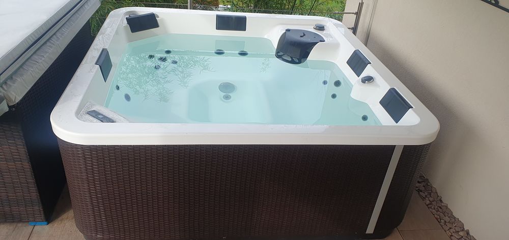 Jacuzzi happy spa 5 places 4800 �guelshardt (57)