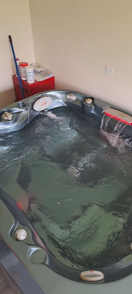  SPA JACUZZI J 415 7500 Marcenat (03)
