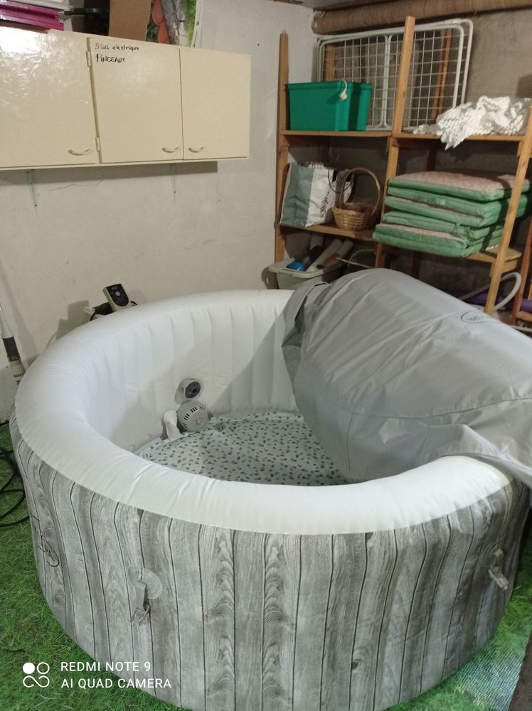 Jacuzzi 130 Boussac (23)