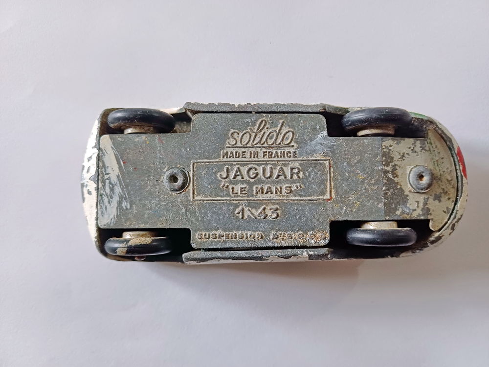 JAGUAR LE MANS 1/43 solido VINTAGE 25 Tours (37)