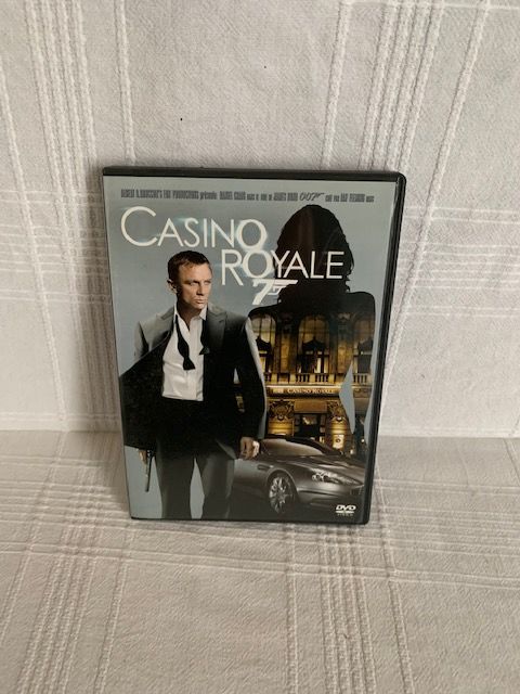 *F06 	
James Bond Casino royal	 6 Marseille 6 (13)