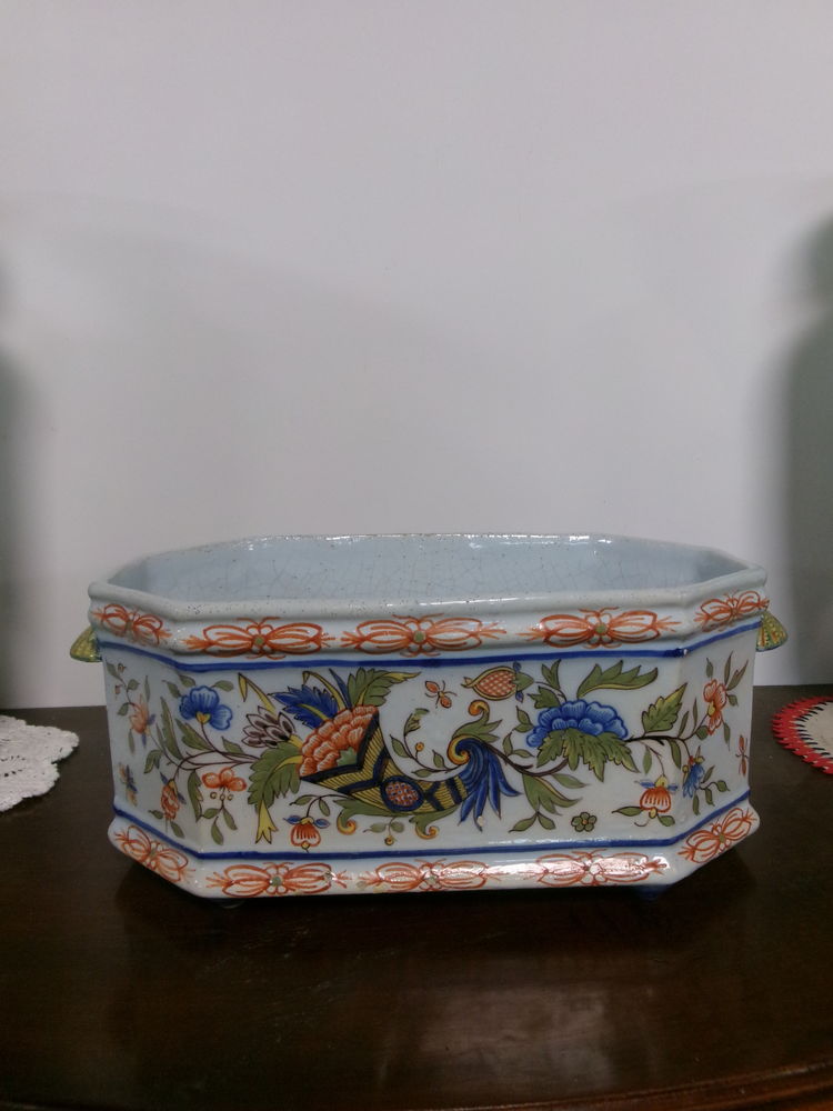 Jardini�re ancienne, fa�ence de DESVRES 88 Ch�teau-l'�v�que (24)