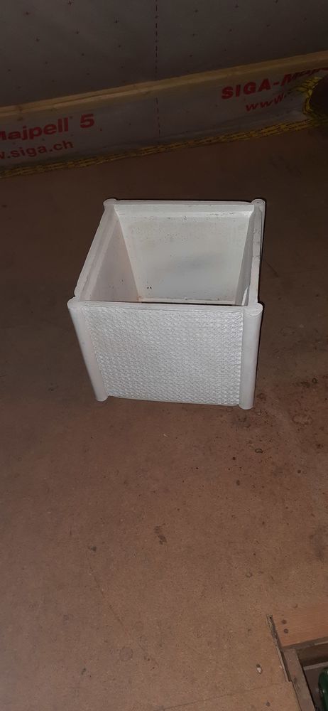 Jardini�re blanche en Polyur�thane 20 Oberschaeffolsheim (67)