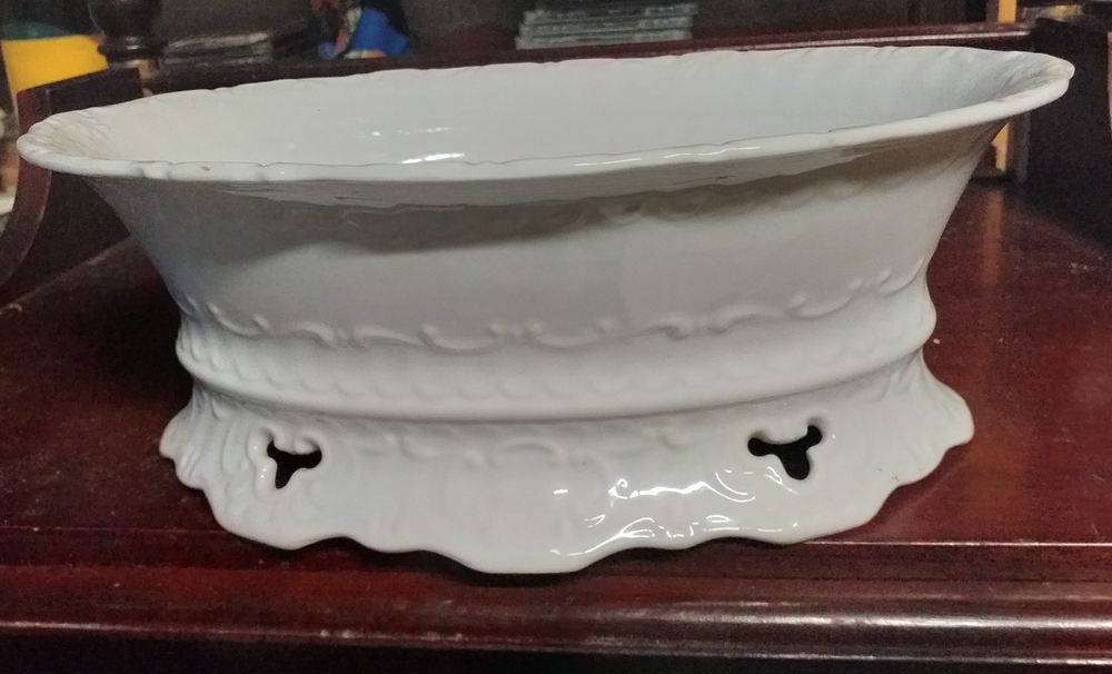 Jardiniere blanche en porcelaine SELTMANN WEIDEN Bavaria 20 Montauban (82)