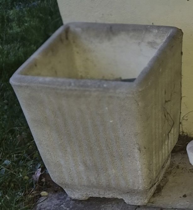 Jardini�res b�ton 10 Perthes (52)