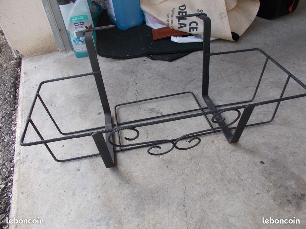 4 jardinieres fer forg� 40 Bourgoin-Jallieu (38)