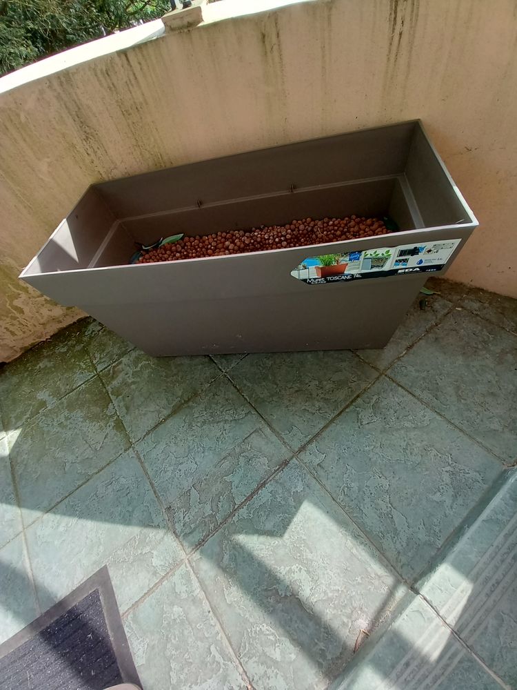 Jardini�res pour plantes (3) 18 Torcy (77)