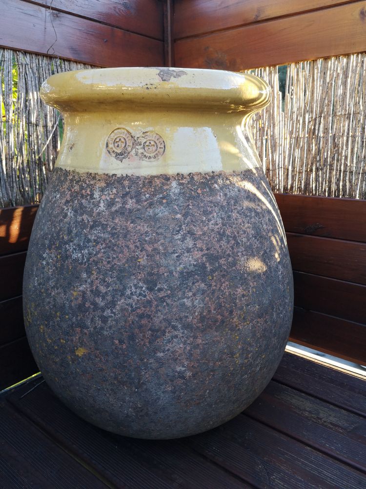 Les jarres de Biot 250 Biot (06)