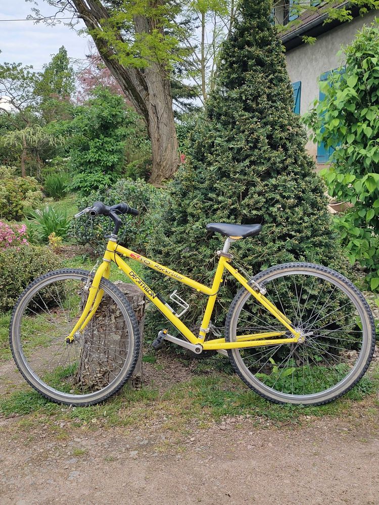VTT jaune d�cathlon pour femme 55 Avermes (03)