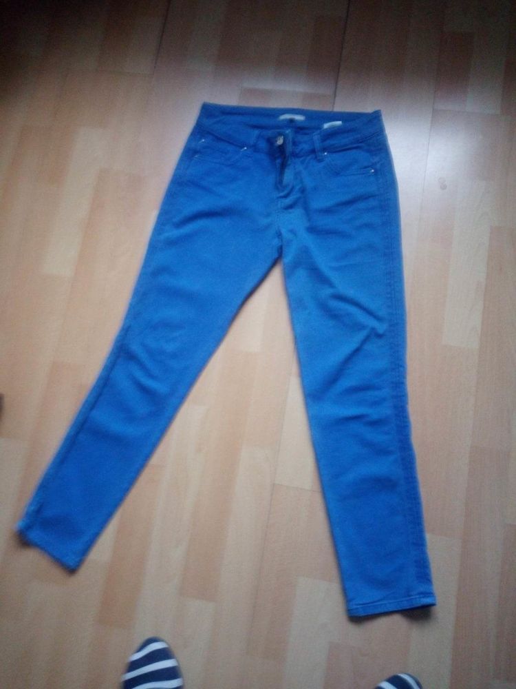 jean bleu pas trop fonc�, taille 38, bon �tat 15 Feyzin (69)