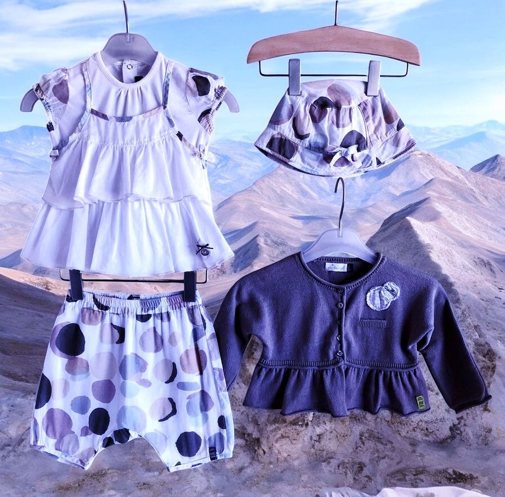 JEAN BOURGET - ENSEMBLE 4/5P B�B� A POIS & VOLANTS 6M 0 Villeneuve-Loubet (06)