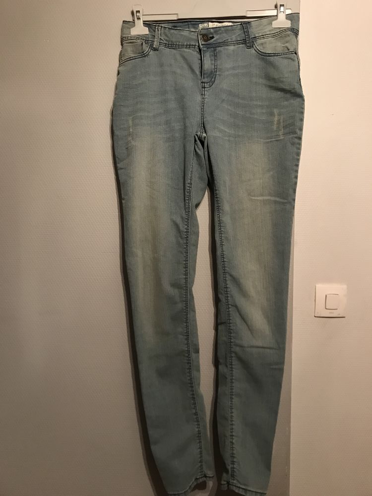 JEAN'S DELAVE  Bleu IN EXTENSO  Taille US 26 ou 38 6 Saint-Genis-Laval (69)