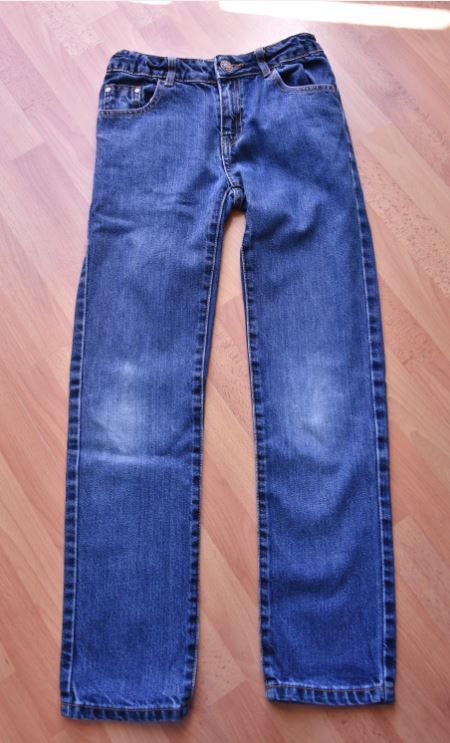 10 ans. JEAN droit. Monoprix kids. Tr�s bon �tat 5 Gujan-Mestras (33)
