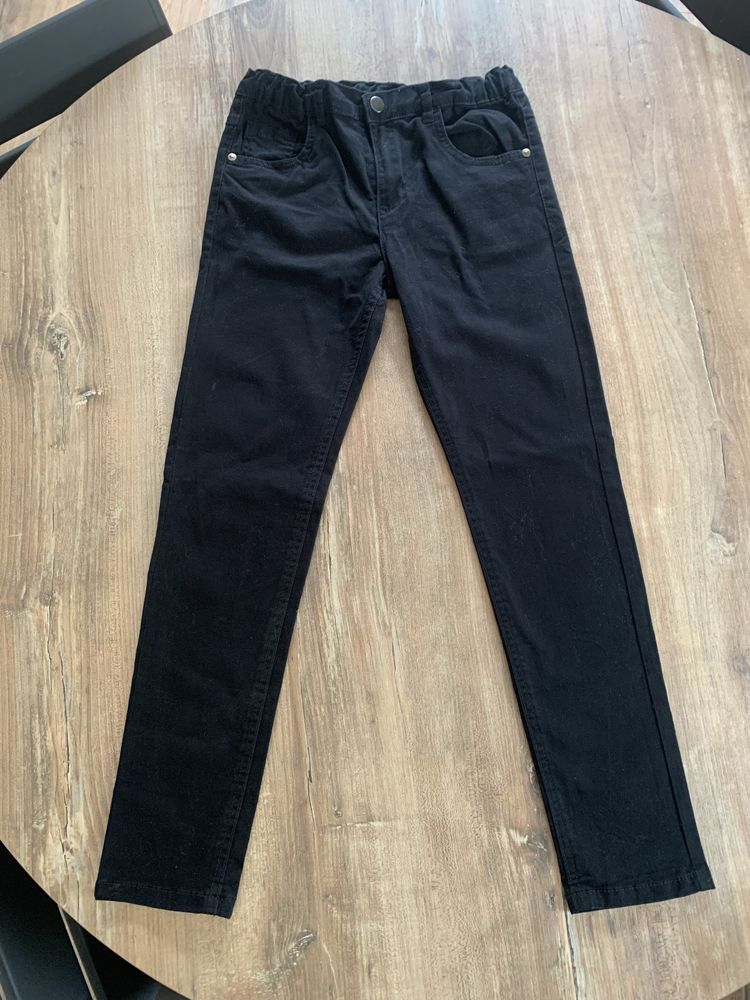 Jean enfant fille    Lili marelle    4 Saleilles (66)