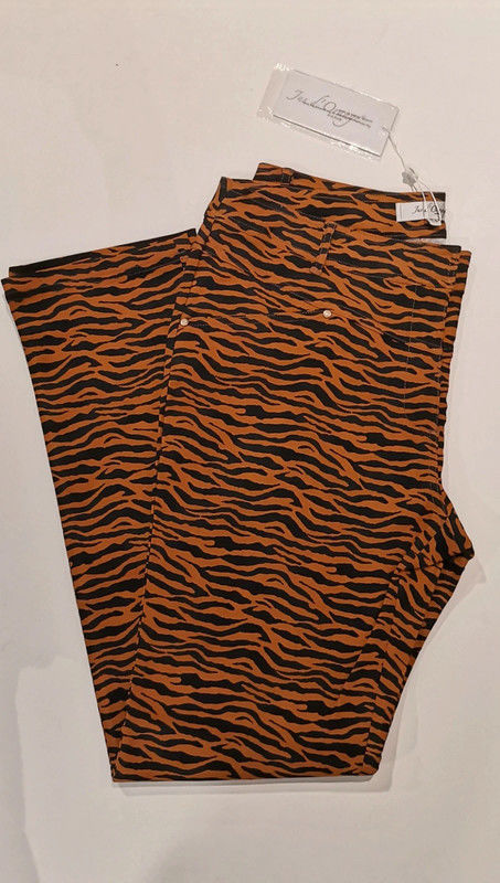 Jean extensible neuf Jus d'orange Camel Chelsy taille 42 20 Paris 15 (75)