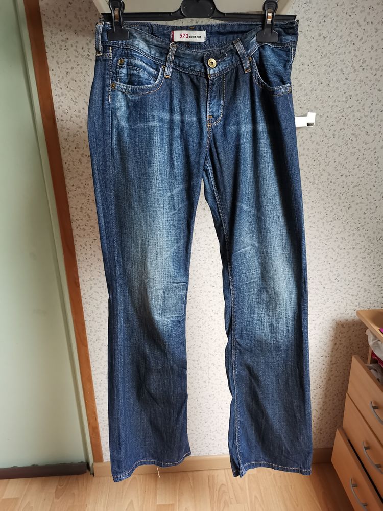Jean l�vi's 572 Boot cut 28X32, taille 38, coupe �vas�e 20 Villemomble (93)