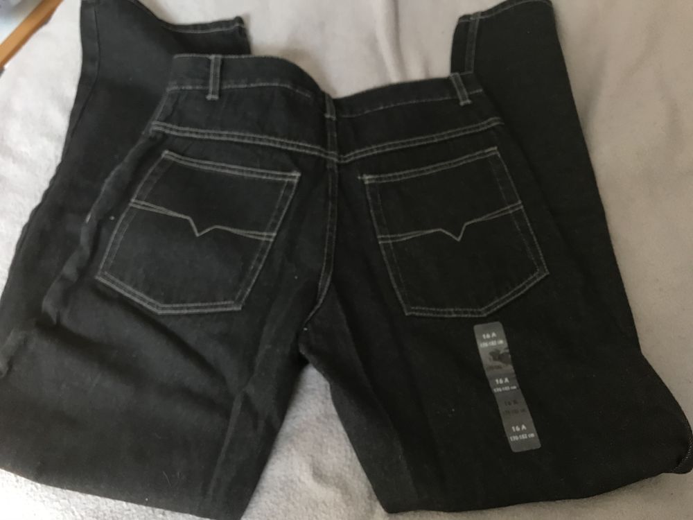 JEAN S NOIR CLASH BACK 16 Ans 170/182 cm 18 Saint-Genis-Laval (69)