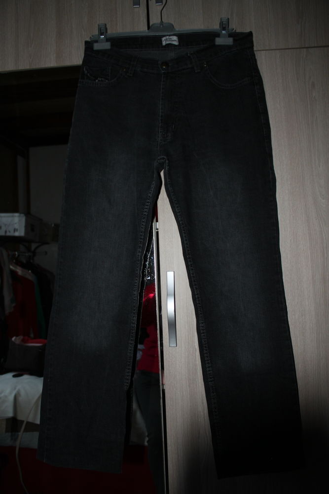 Jean noir femme taille 42 Atlas for Women.
5 Monceaux (60)