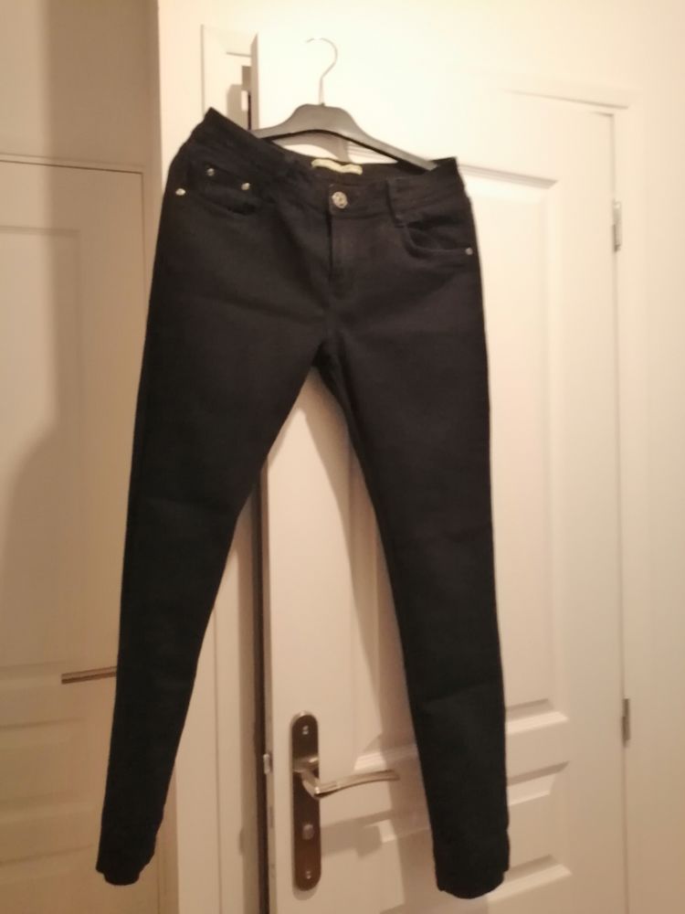 Jean noir femme 10 M�zy-sur-Seine (78)