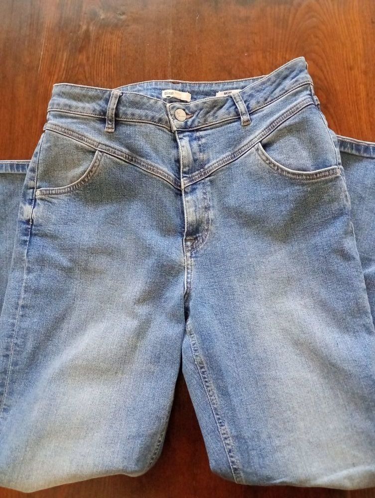 Jean BZB taille 42 coupe Mom 20 Lyon 9 (69)