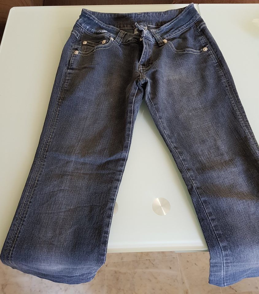 jean vogue taille  40 bon �tat  
3 Marseille 9 (13)