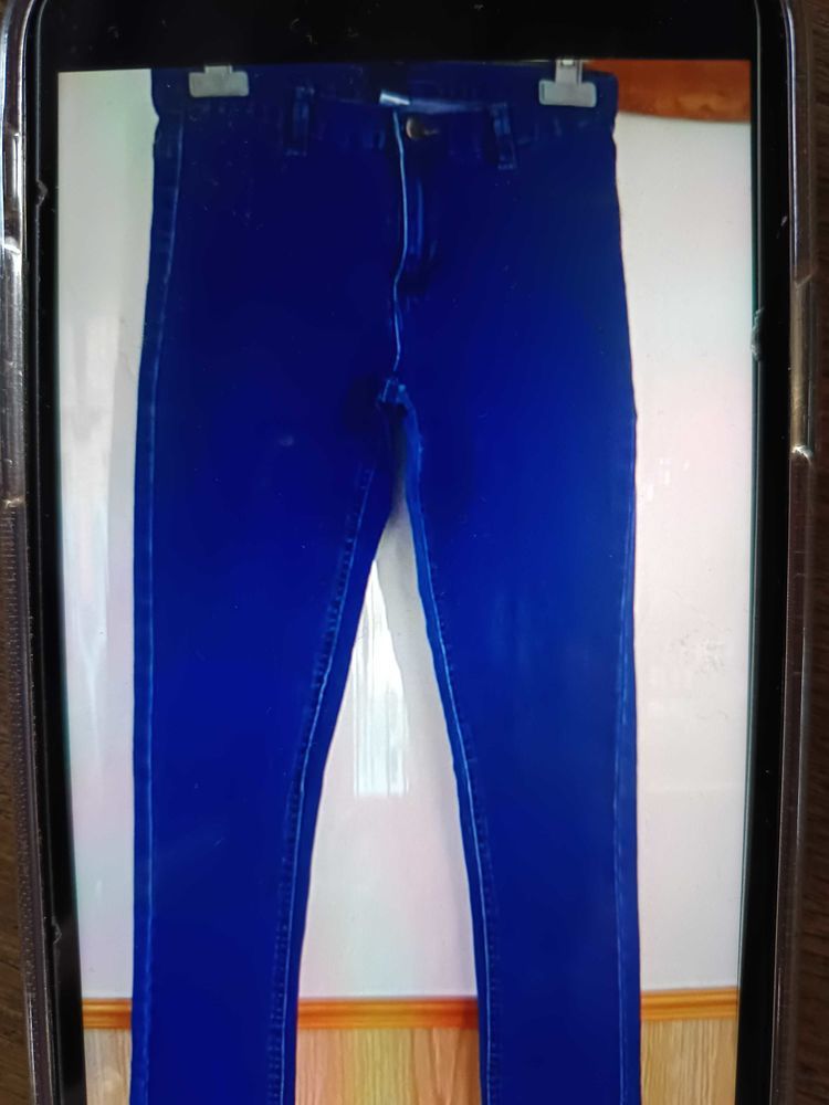 Lot jean 25 Hirson (02)