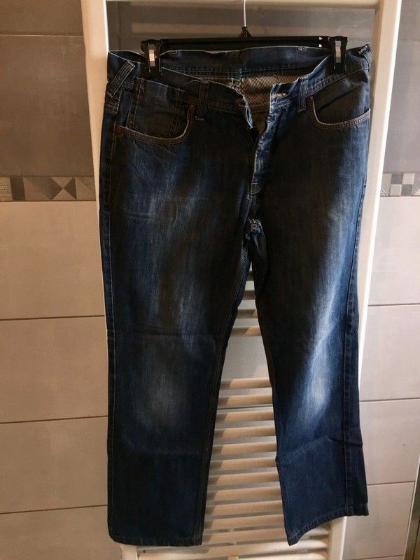 Jeans Jules taille 44 en tbe � 8 euros 8 Laura�t (32)