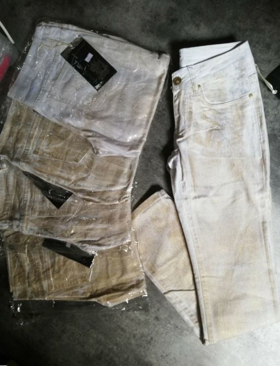 lot de jeans, revendeur magasin foire et march� 36-44 20 Saint-Rambert-d'Albon (26)