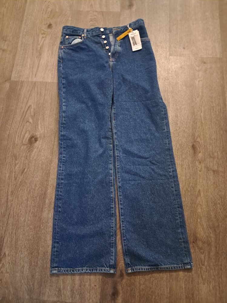Jeans tout neuf taille 46 pour femme 12 Angers (49)