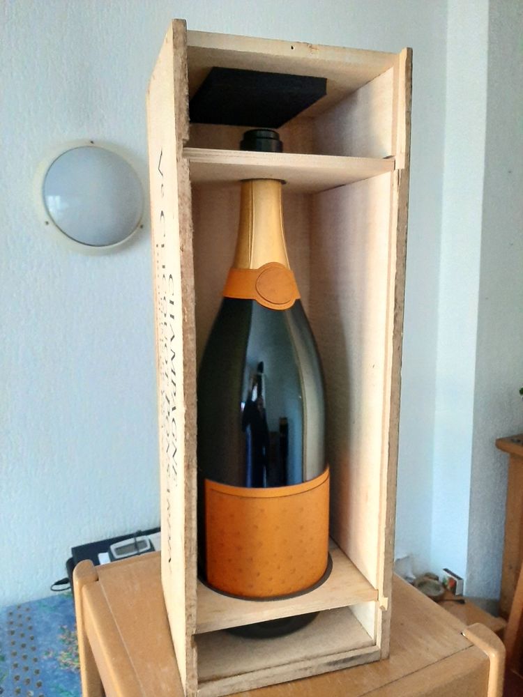 J�roboam de Champagne Veuve Clicquot vide 28 Le Lavandou (83)