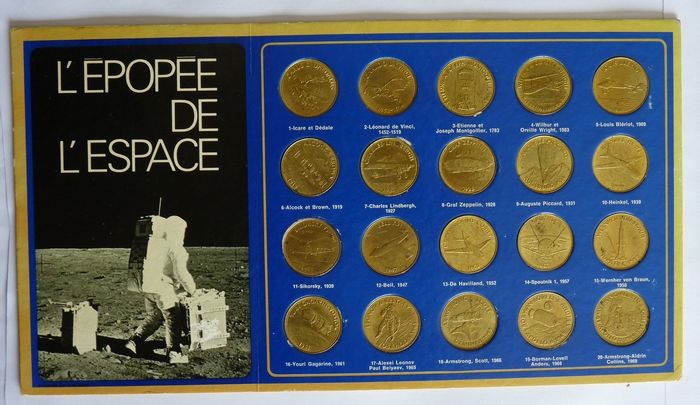 Jetons et pr�sentoir  publicitaire Shell ann�e 1970 35 Vend�me (41)