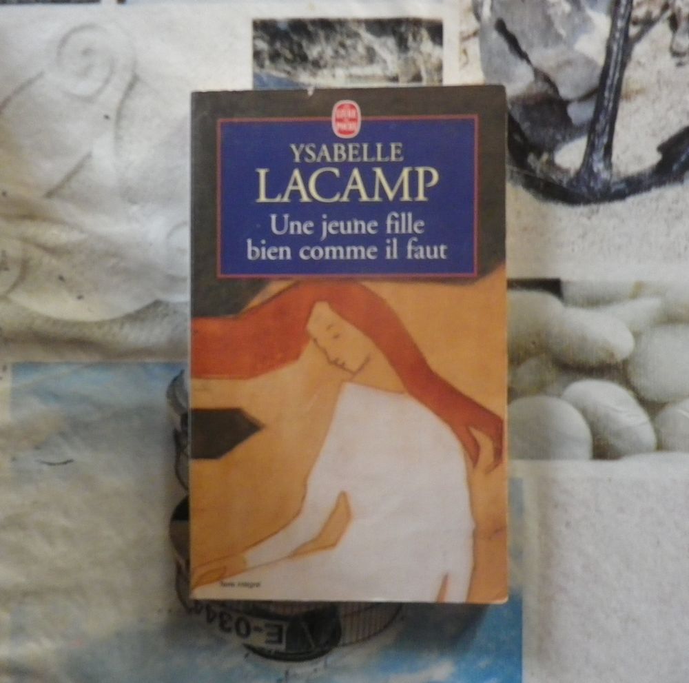 UNE JEUNE FILLE BIEN COMME IL FAUT de Ysabelle LACAMP 2 Bubry (56)