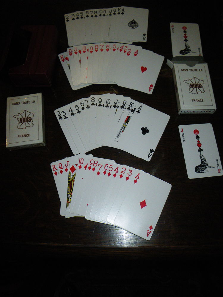 Jeux de CARTES 0 Savigny-en-V�ron (37)