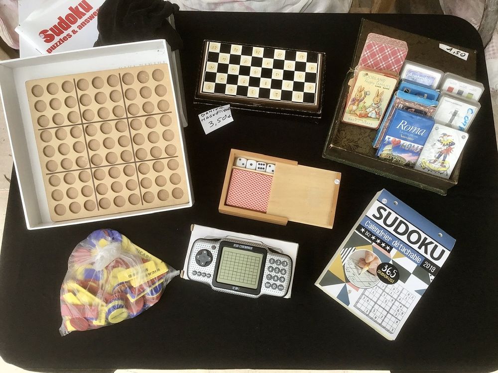 Jeux damier, sudoku, cartes, pions Ricard 2 Montauroux (83)