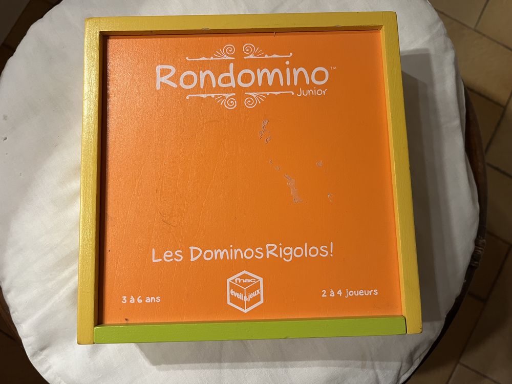 Jeux de Dominos. Rondomino.
Les dominos rigolos. 4 Amn�ville (57)