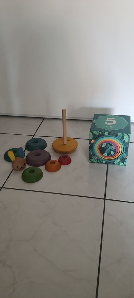 Jeux enfants 18 mois env
15 Lyon 4 (69)