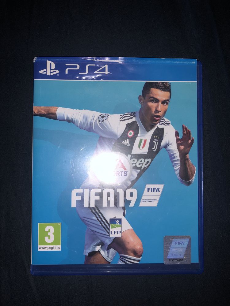 Jeux ps4 fifa 19 10 Sch�lcher (97)
