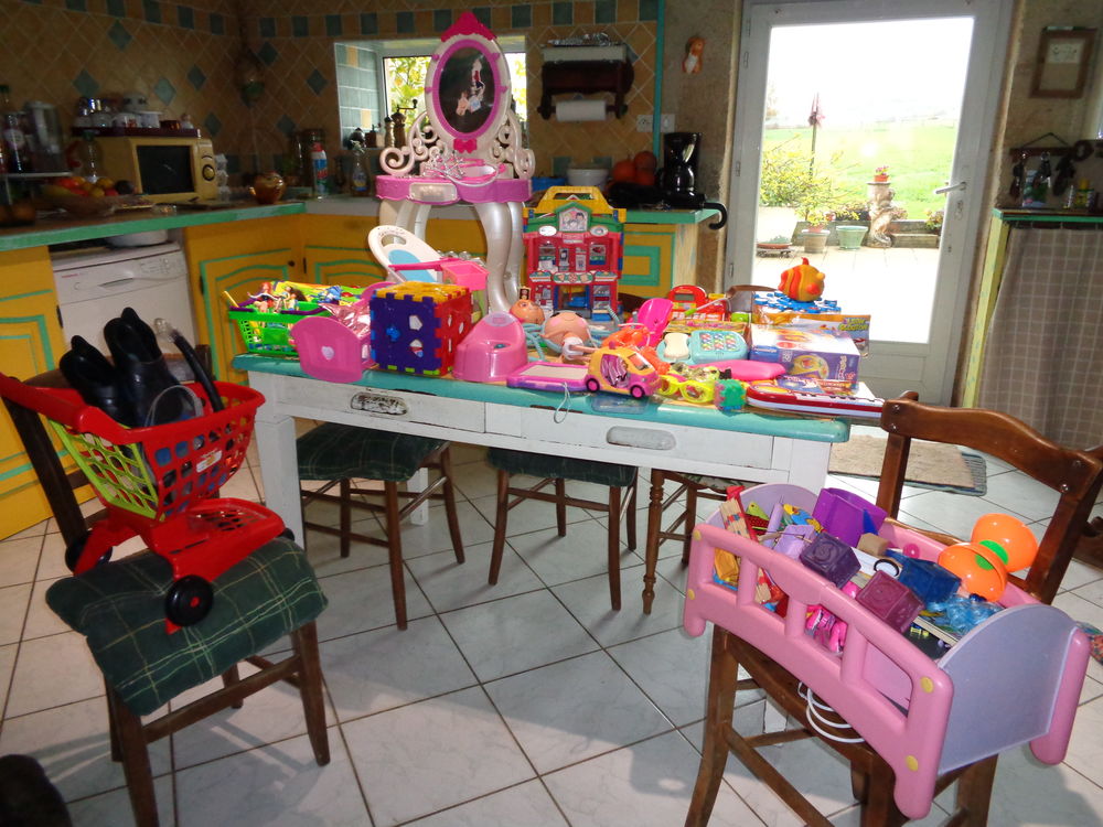 Jeux et jouets 0 Saint-S�ve (33)